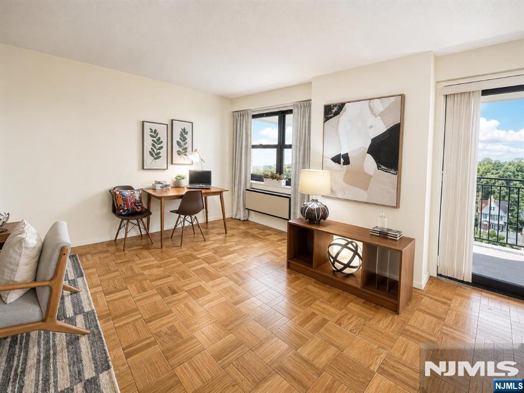 7855 E Boulevard E 11f Property Photo 6