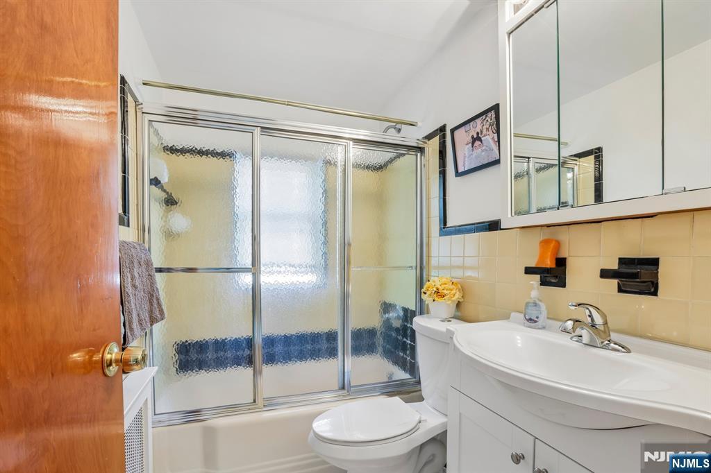 153 Madison Avenue Property Photo 25