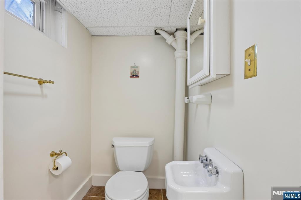 153 Madison Avenue Property Photo 40
