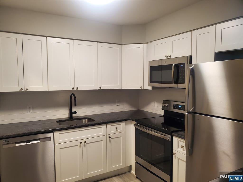 466 A Liberty Street 104 Property Photo 8