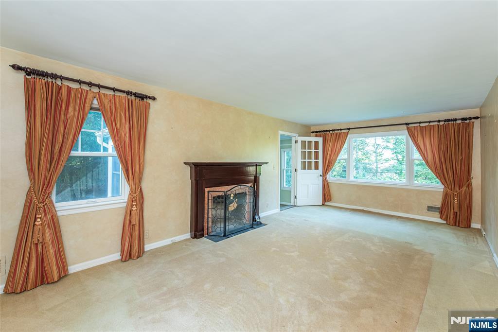 42 Valley View Terrace Property Photo 3