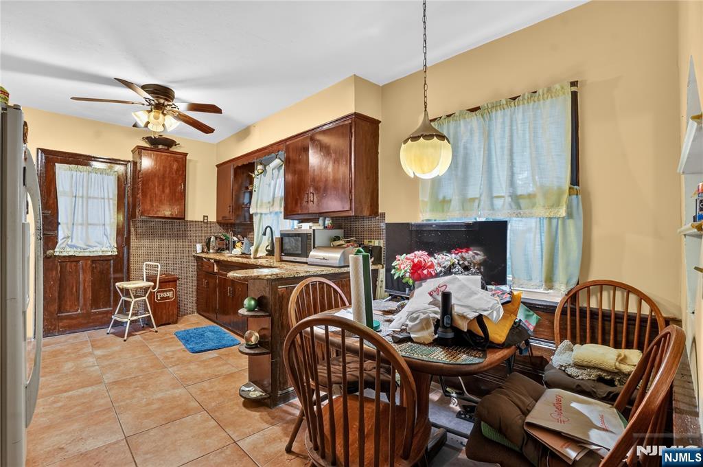 821-823 10th Street Property Photo 3