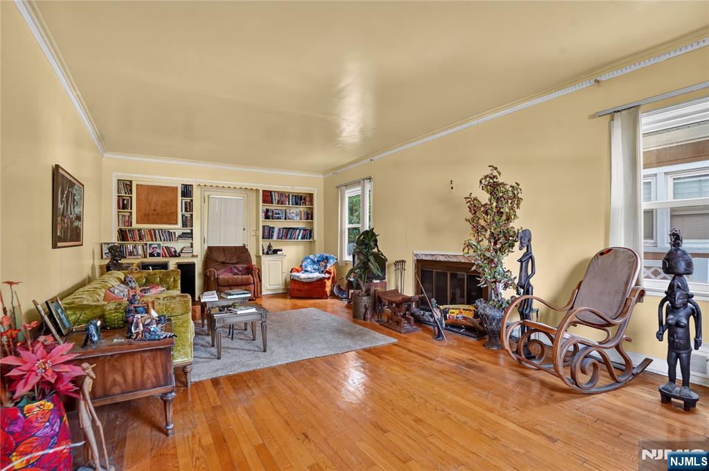 821-823 10th Street Property Photo 11