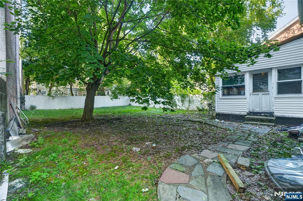 821-823 10th Street Property Photo 18