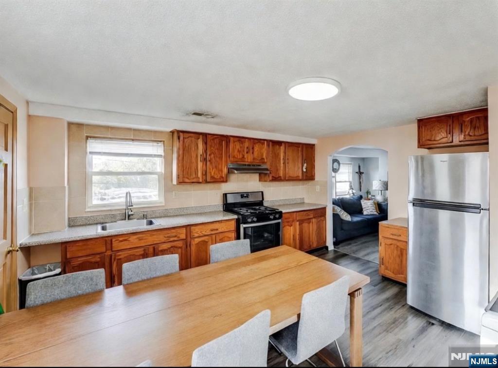 327 Stover Avenue 2nd Floor Property Photo 1