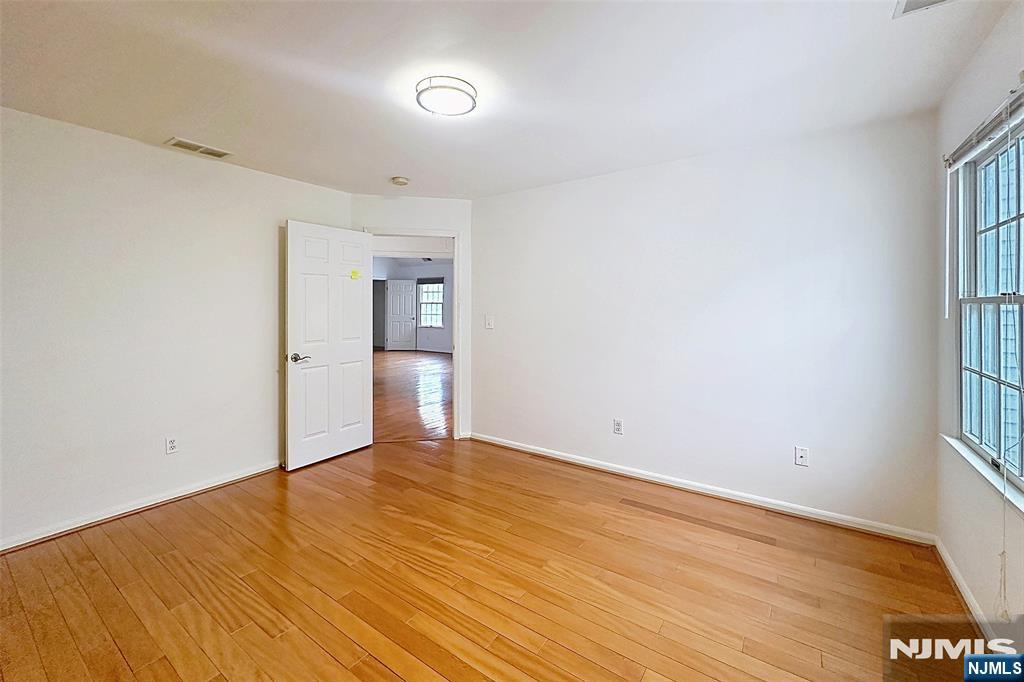 33 Rose Lane Property Photo 23