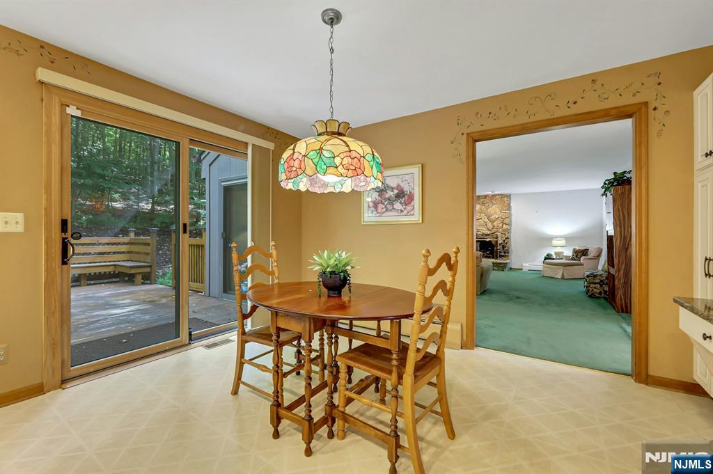 100 Cheshire Lane Property Photo 13