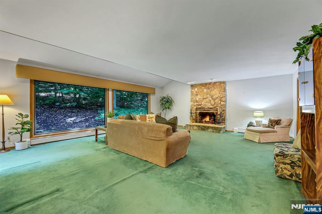 100 Cheshire Lane Property Photo 15