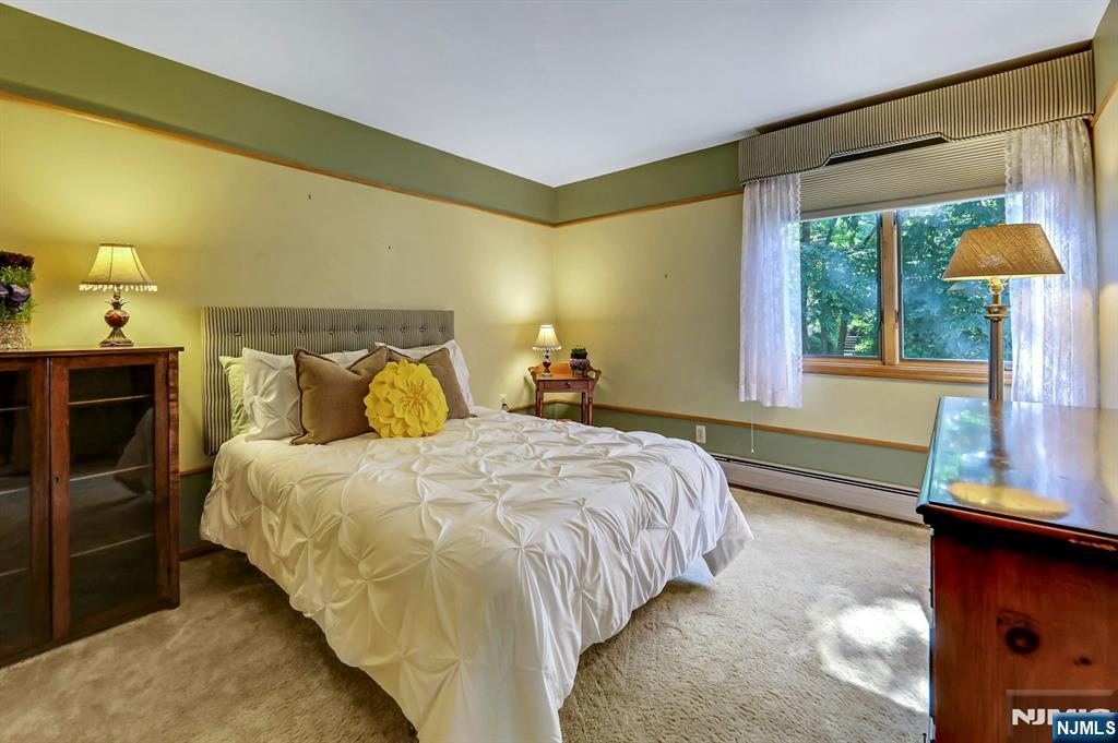100 Cheshire Lane Property Photo 23