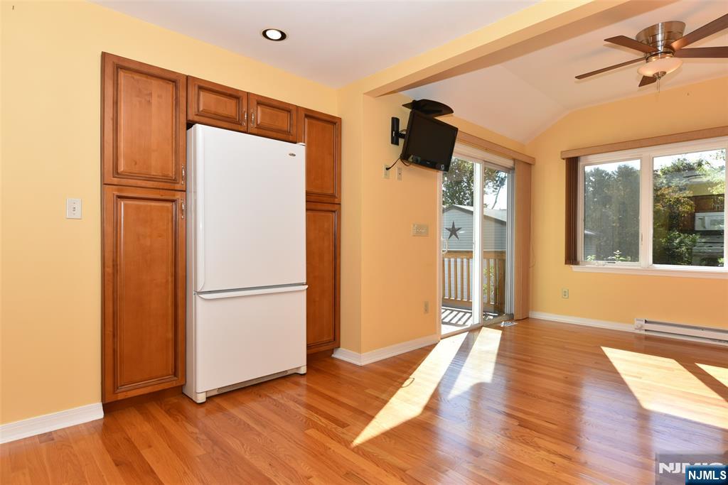 39-02 Jasper Road Property Photo 10