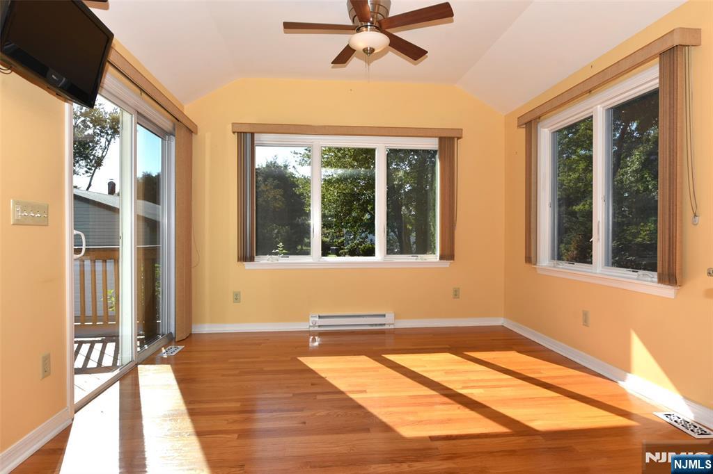 39-02 Jasper Road Property Photo 11