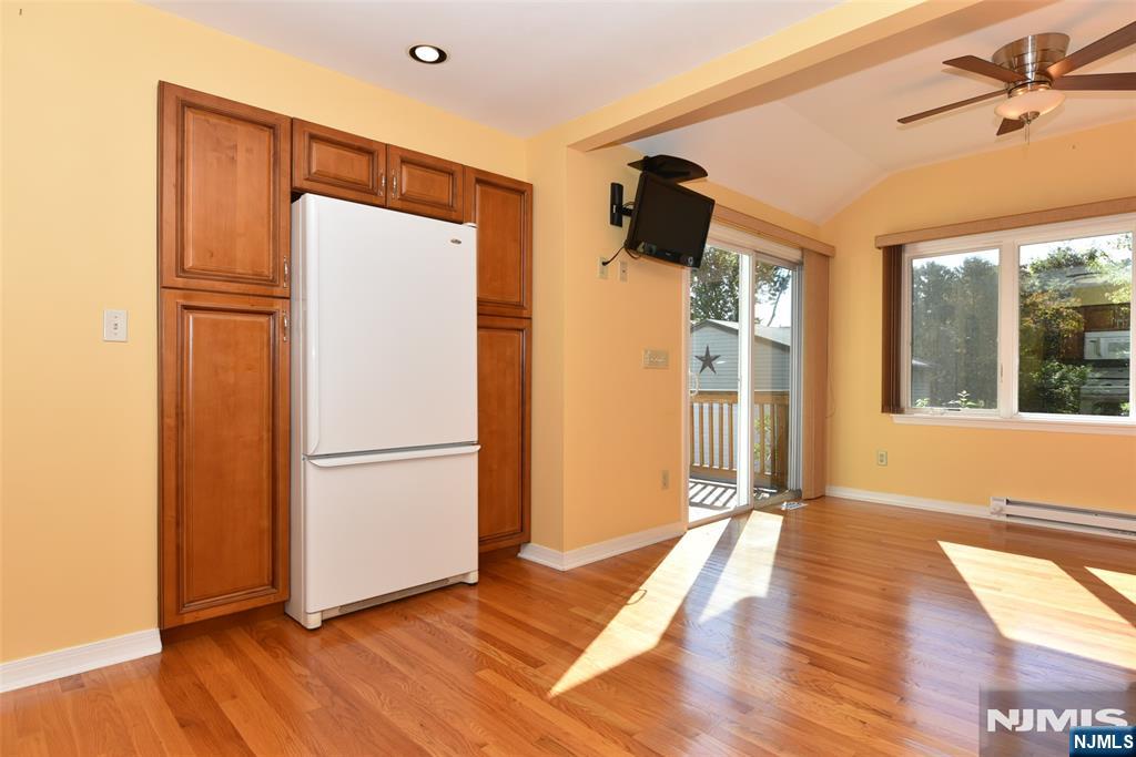 39-02 Jasper Road Property Photo 14