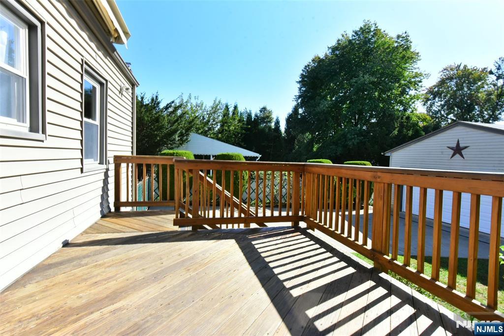 39-02 Jasper Road Property Photo 23