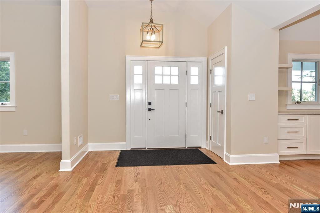 23 Melrose Property Photo 11