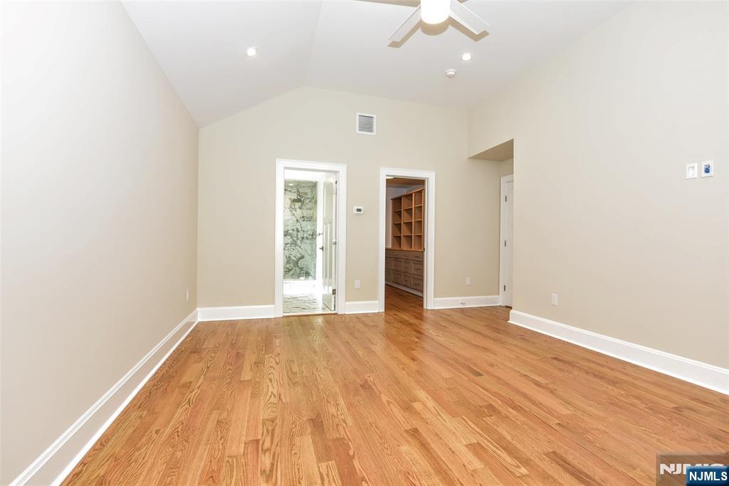 23 Melrose Property Photo 28