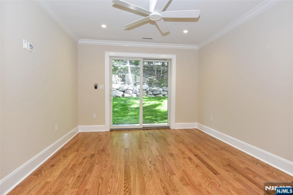 23 Melrose Property Photo 32