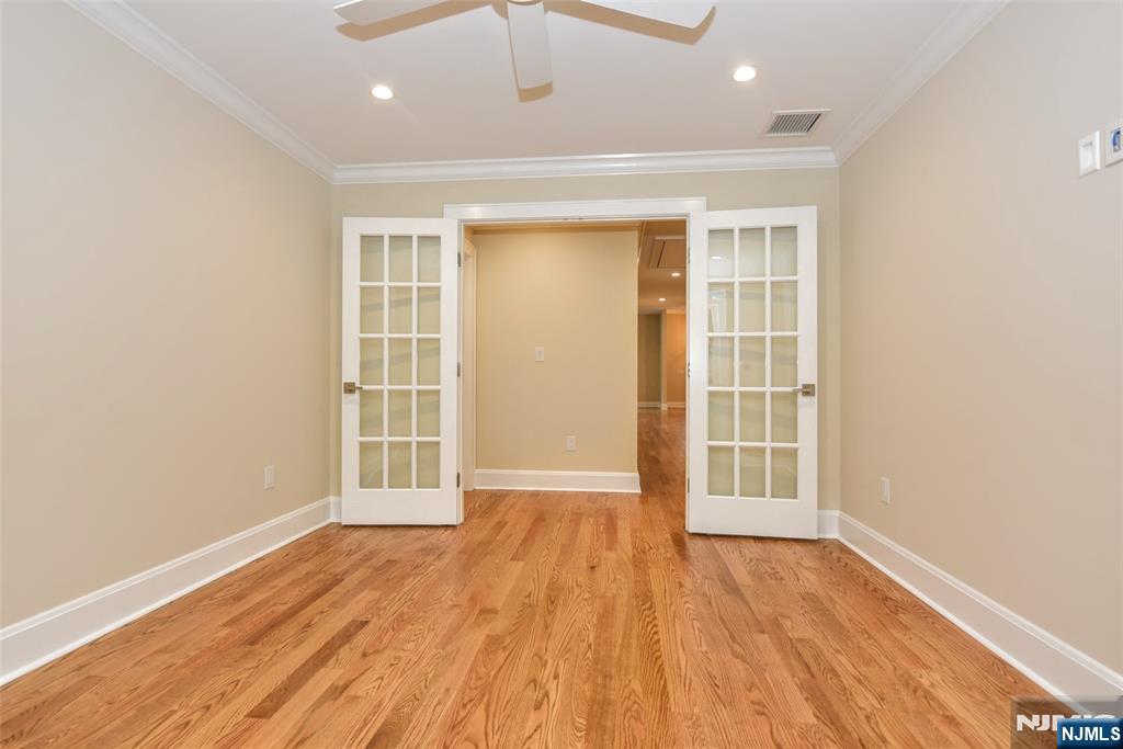 23 Melrose Property Photo 33