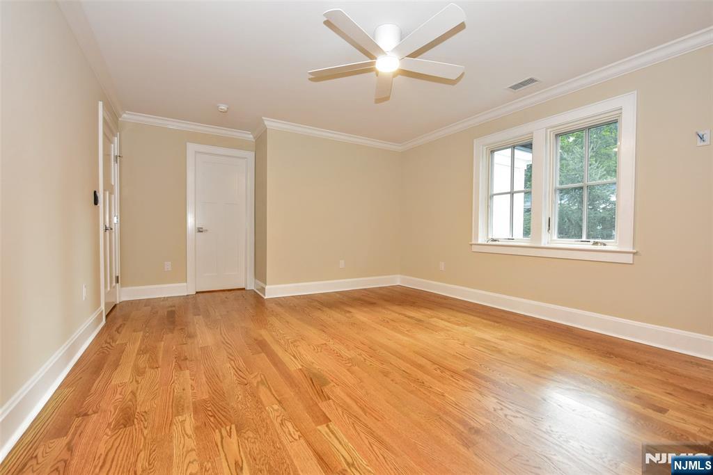 23 Melrose Property Photo 38