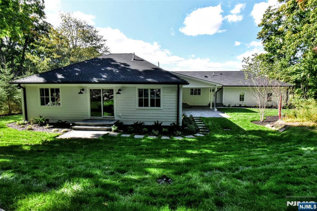 23 Melrose Property Photo 47