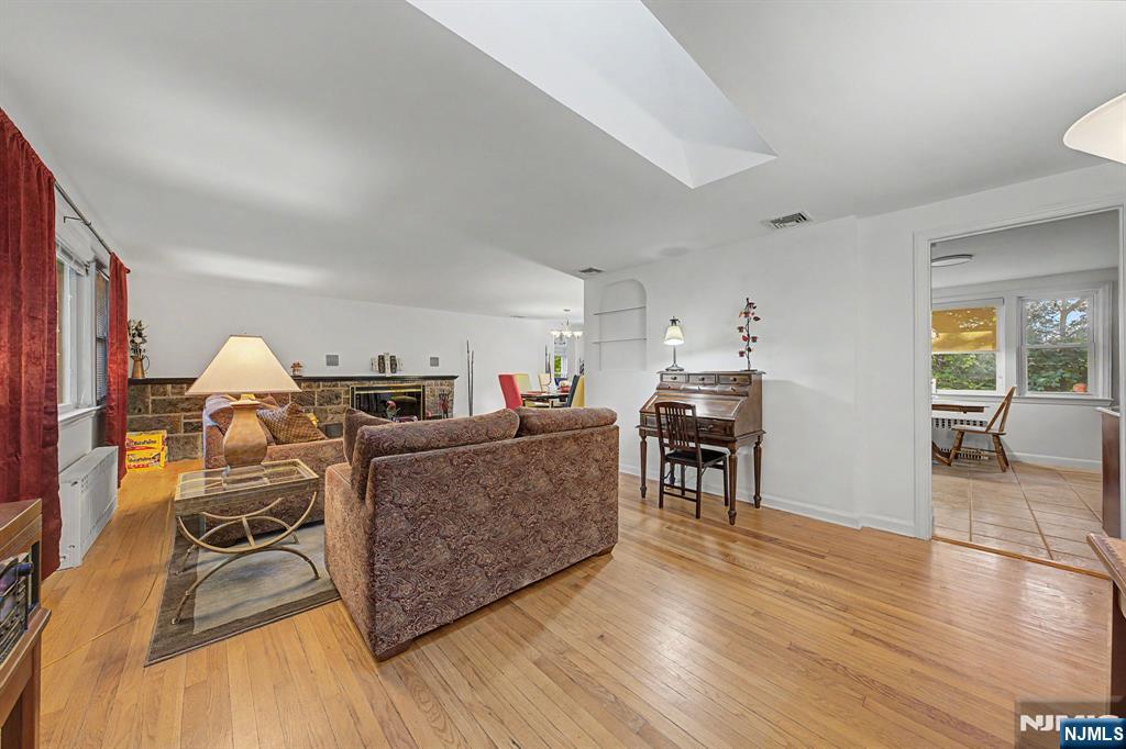 41 Charwalt Drive Property Photo 6