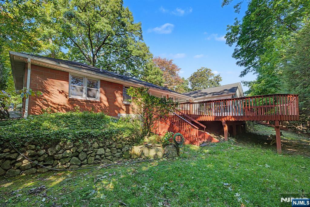 41 Charwalt Drive Property Photo 33