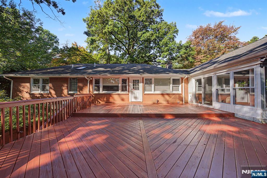 41 Charwalt Drive Property Photo 36