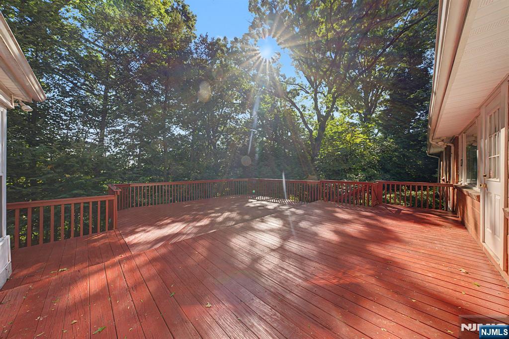 41 Charwalt Drive Property Photo 38