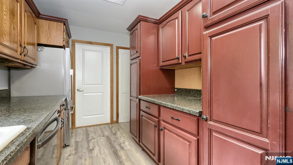 18 Maple Road Property Photo 7