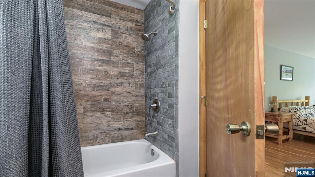 18 Maple Road Property Photo 12