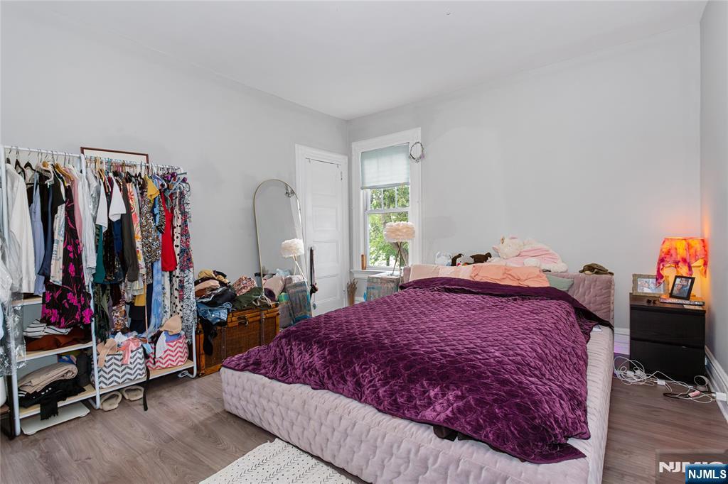 298 Carmita Avenue 2nd Floor Property Photo 20