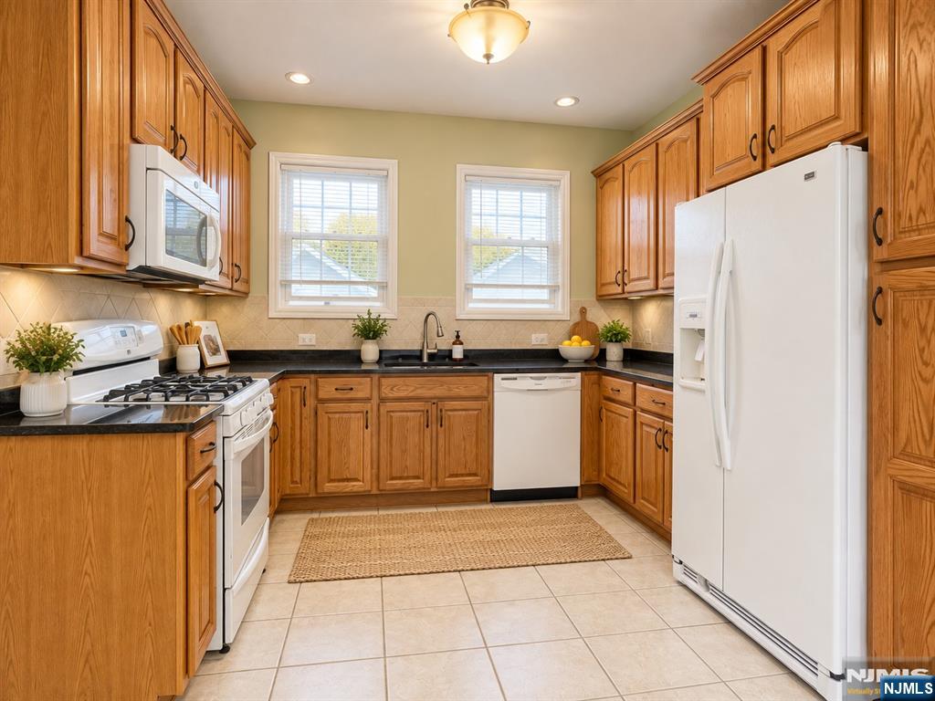 459 Chestnut Street 2 Property Photo 7