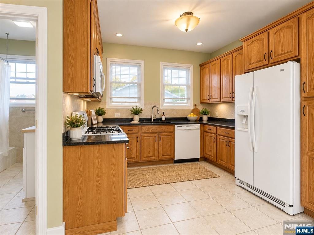 459 Chestnut Street 2 Property Photo 8