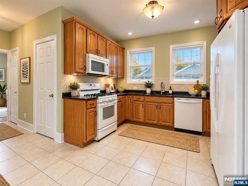 459 Chestnut Street 2 Property Photo 9