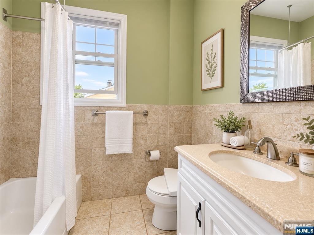 459 Chestnut Street 2 Property Photo 13