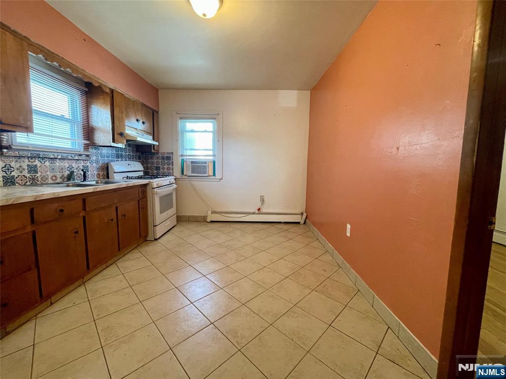 302 N 2nd Street 2 Property Photo 6