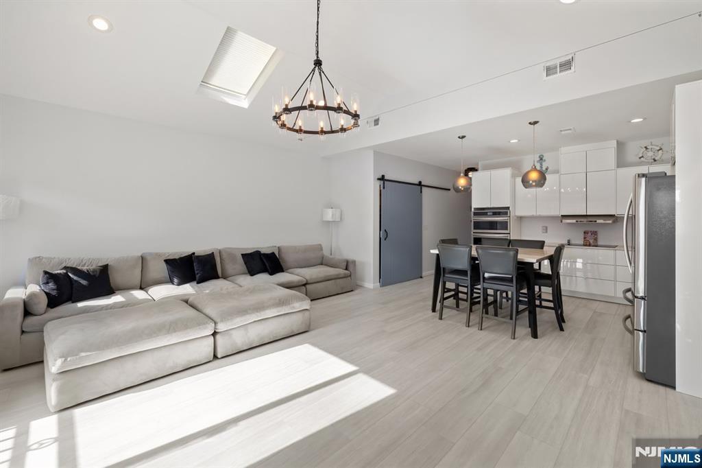 231 Hancock Avenue 2