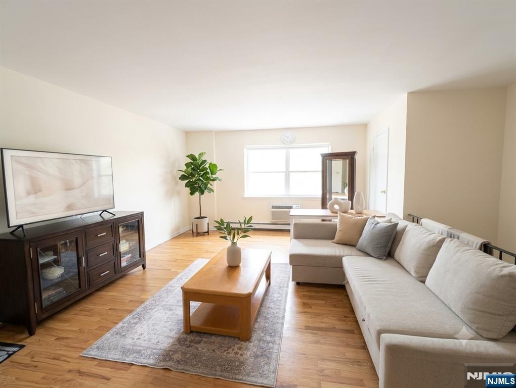 18b Lakeview Avenue Property Photo 2