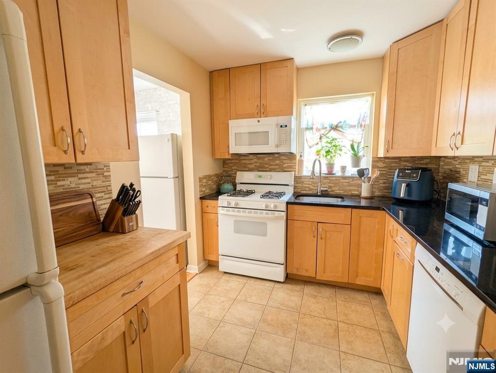 18b Lakeview Avenue Property Photo 7