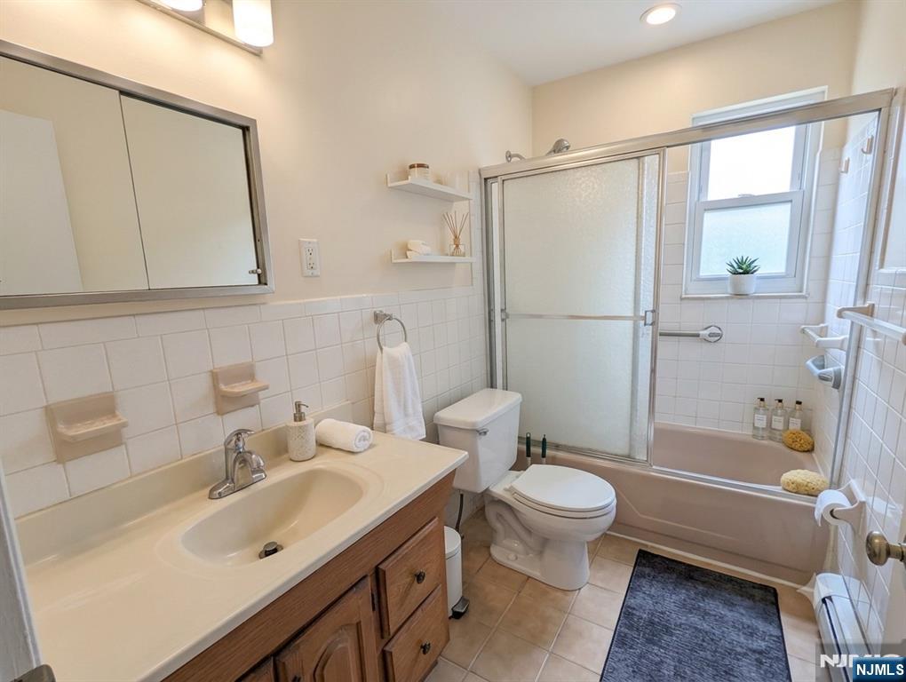 18b Lakeview Avenue Property Photo 10