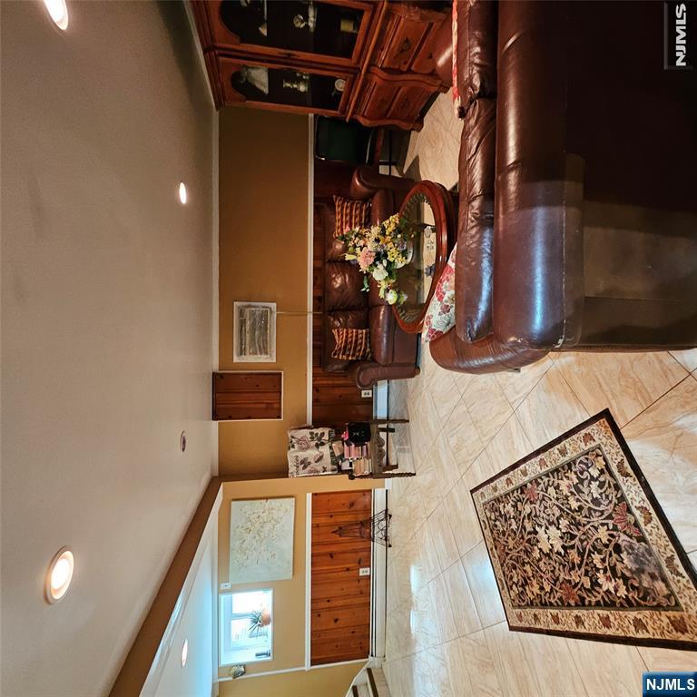 136 Isabelle Street Property Photo 4