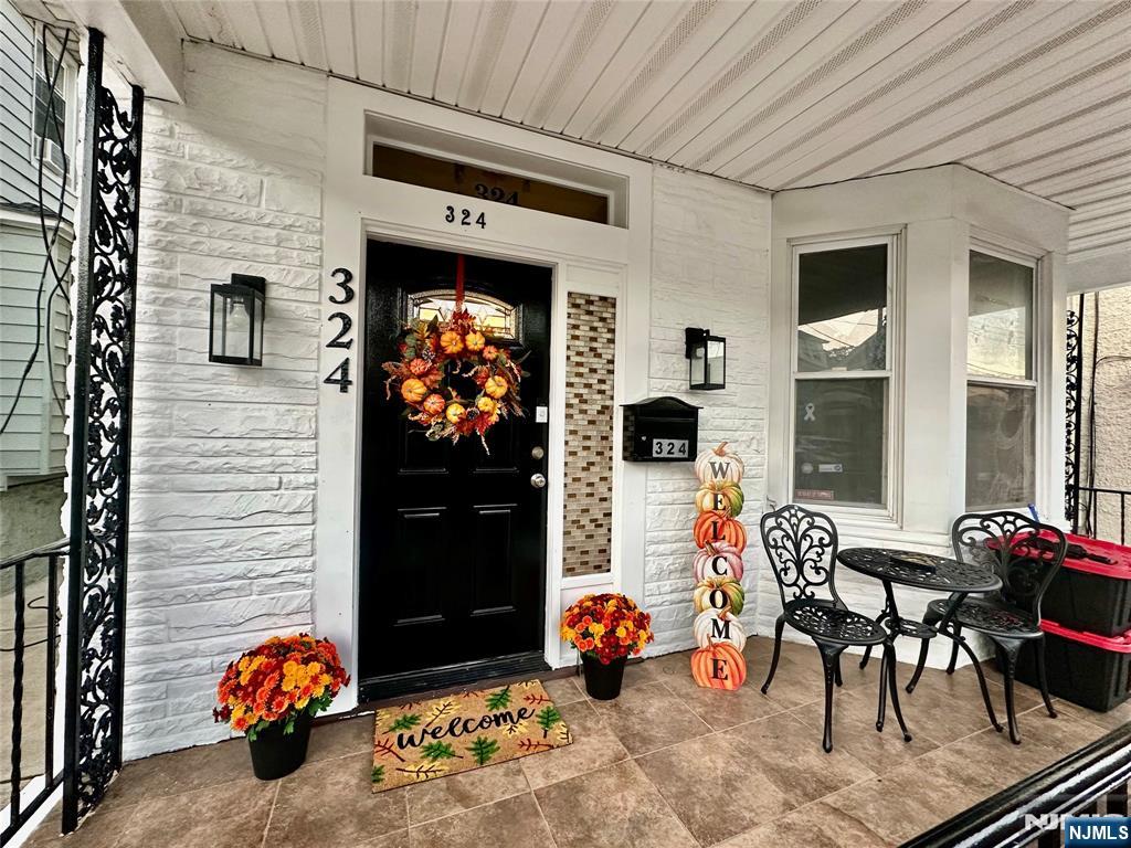 324 77th Street Property Photo 1