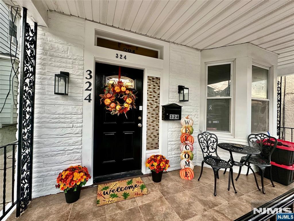 324 77th Street Property Photo 1