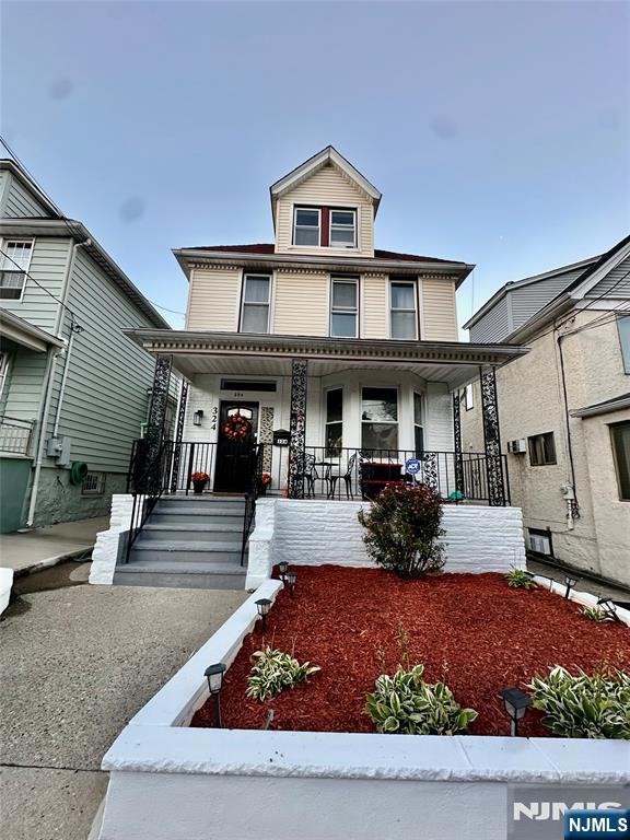 324 77th Street Property Photo 2