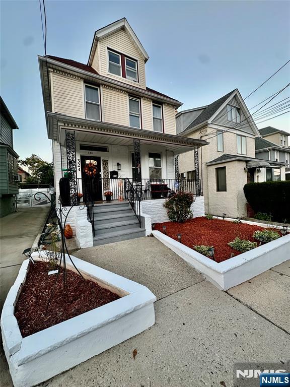 324 77th Street Property Photo 3