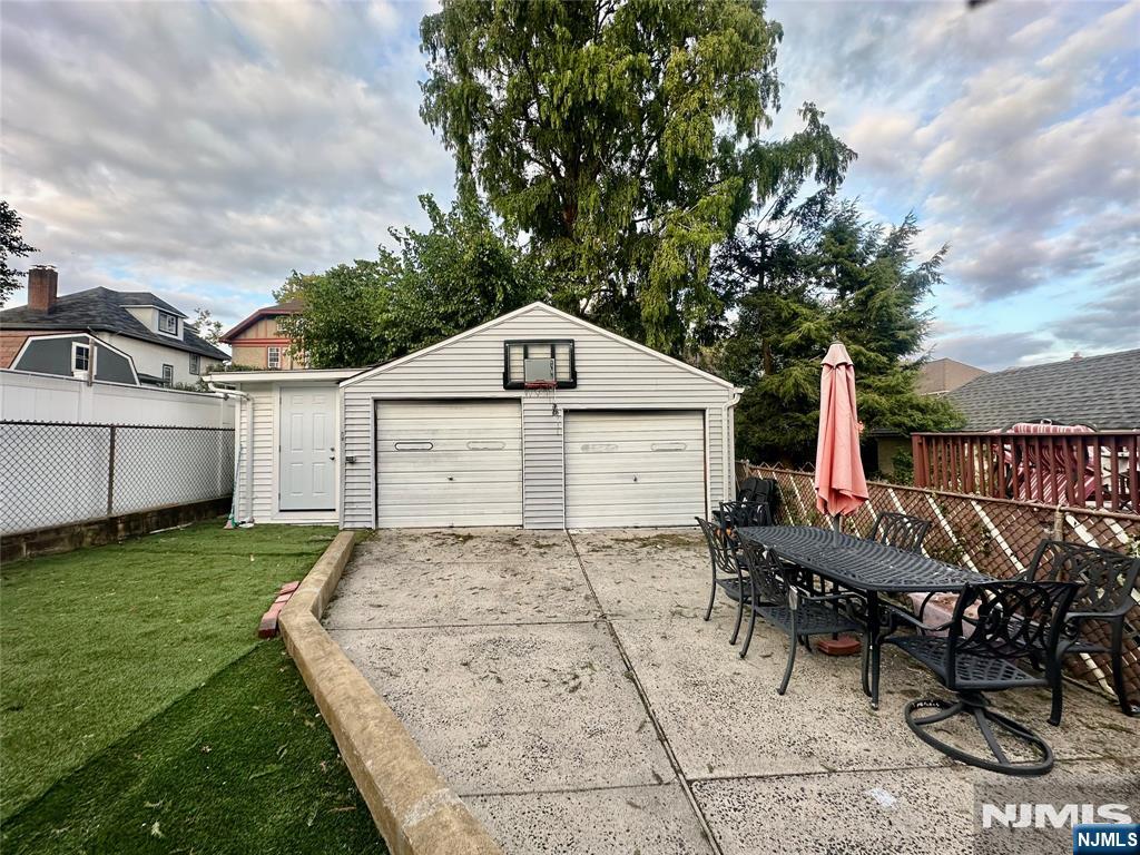 324 77th Street Property Photo 31