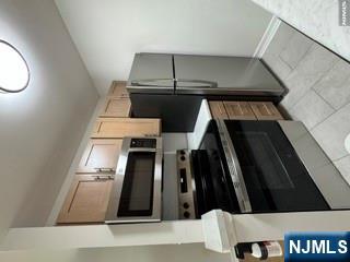 30 2nd Street 207 Property Photo 1