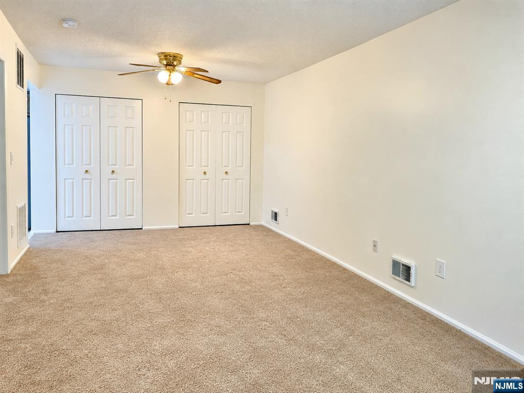 1248 Mulberry Drive Property Photo 2