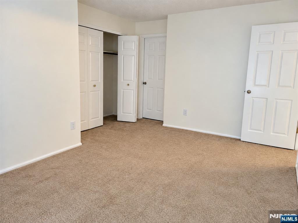 1248 Mulberry Drive Property Photo 4