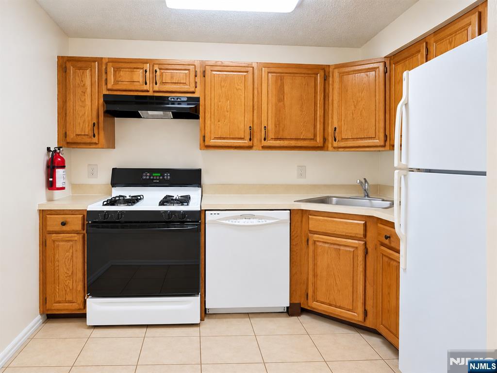 1248 Mulberry Drive Property Photo 5