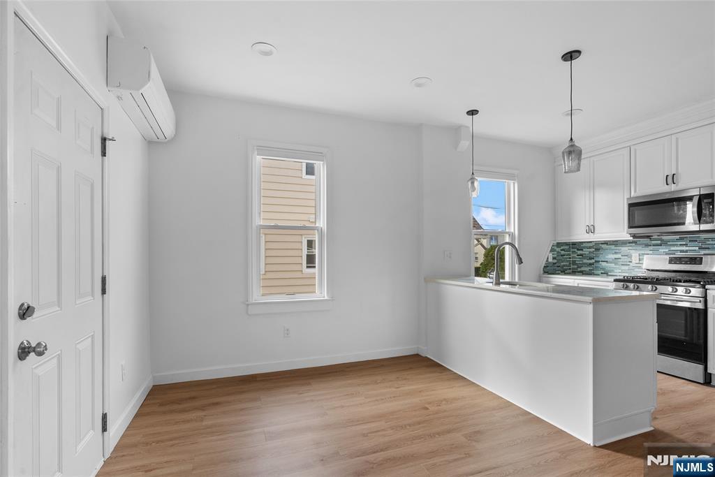97 Bergen Street 1st Fl Property Photo 5